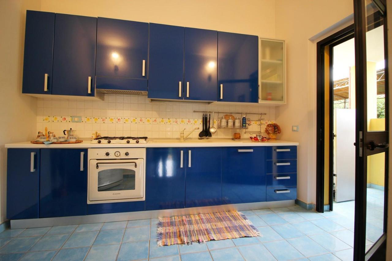 Villa Azzurra Nel Centro Di 코스타 레이 외부 사진