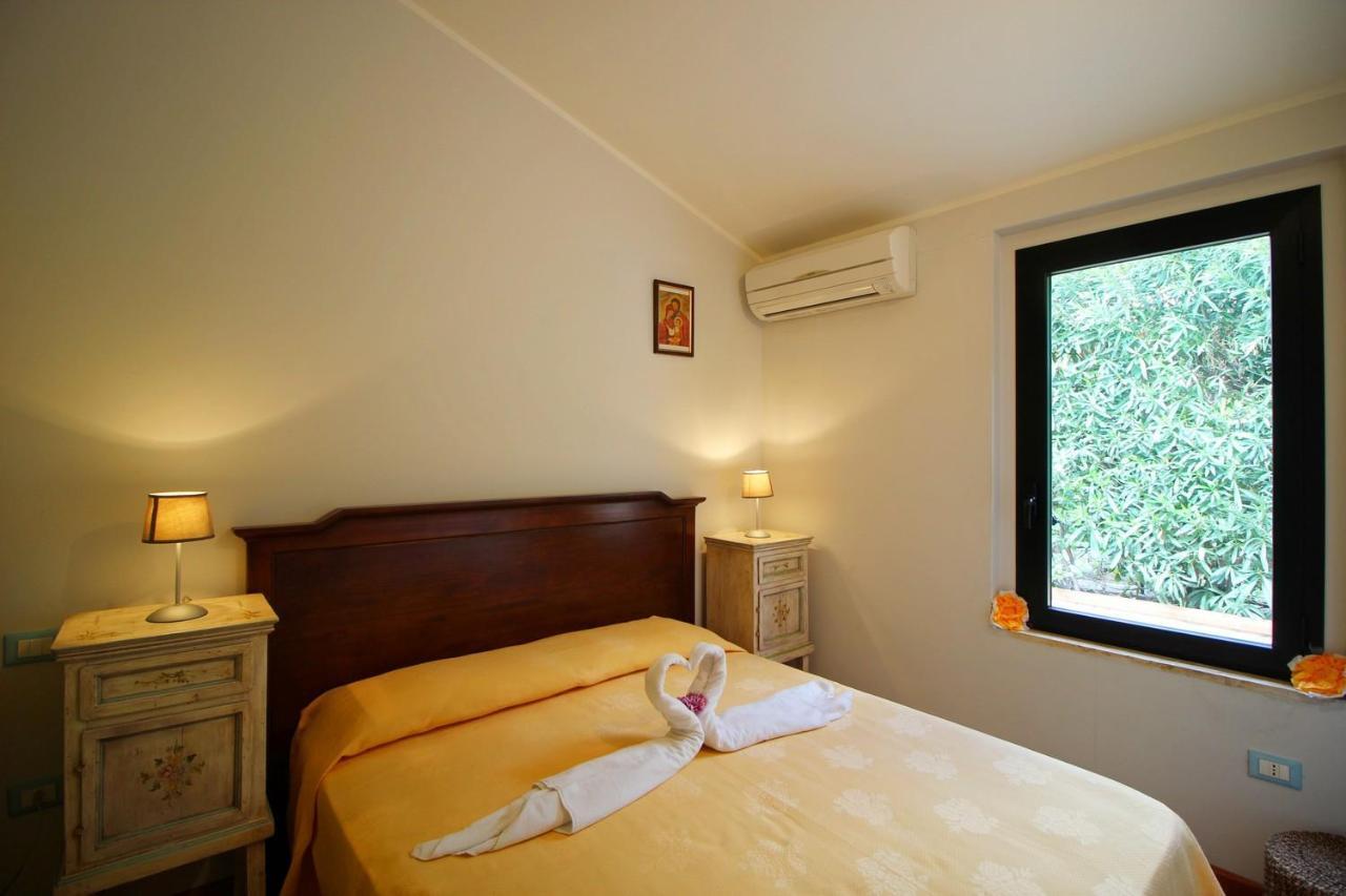 Villa Azzurra Nel Centro Di 코스타 레이 외부 사진